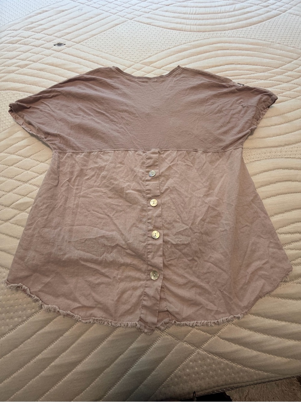 XCVI Clara Pale Lilac V-Neck Linen Cotton Short Sleeve Top - Picture 5 of 5